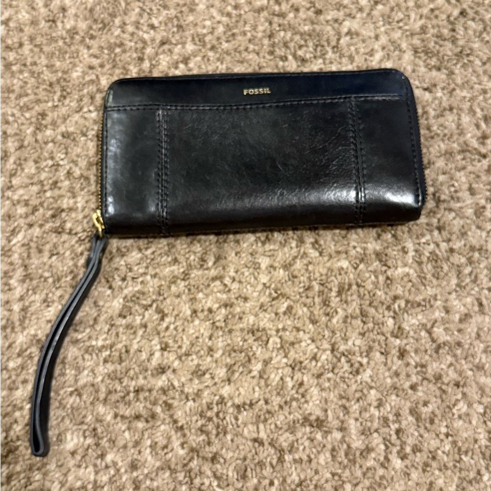 Fossil Black Leather Wristlet Clutch